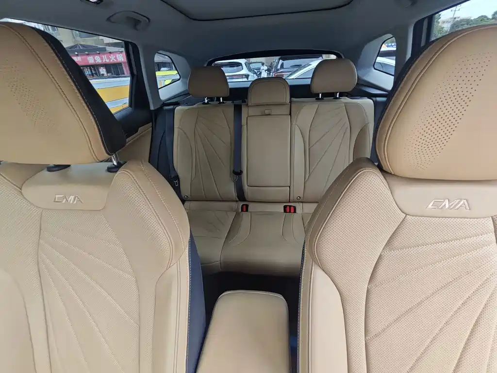 Geely Boyue L — миниатюра 14