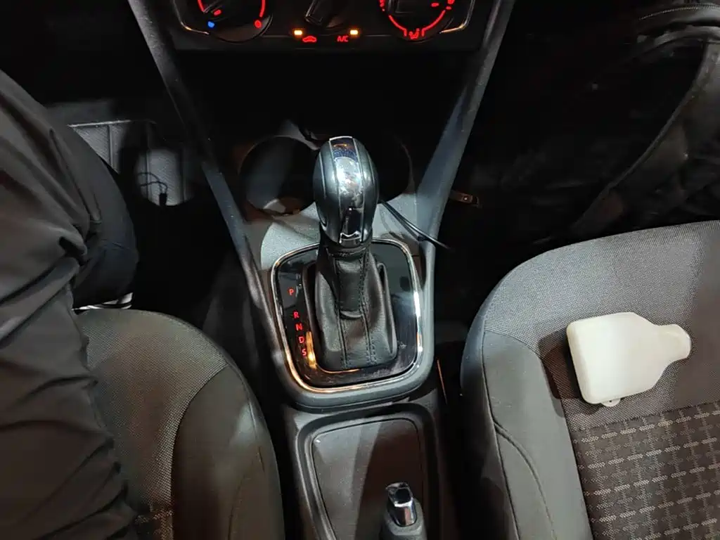 Volkswagen Polo — миниатюра 14