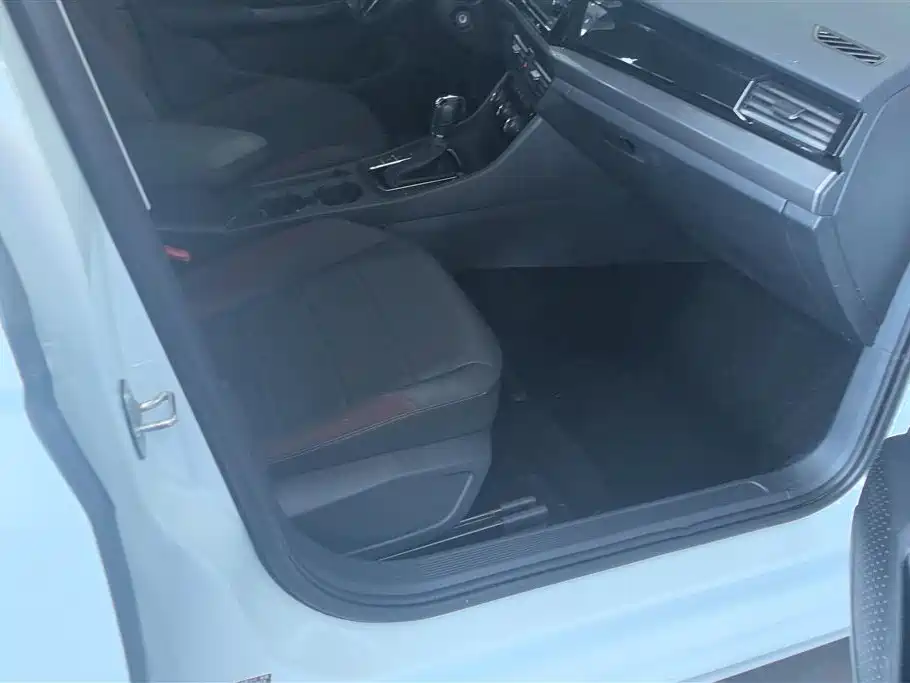 Volkswagen Bora 2020 1.5L AT Comfort