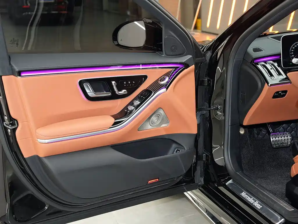 Mercedes-Benz S-Class — миниатюра 8