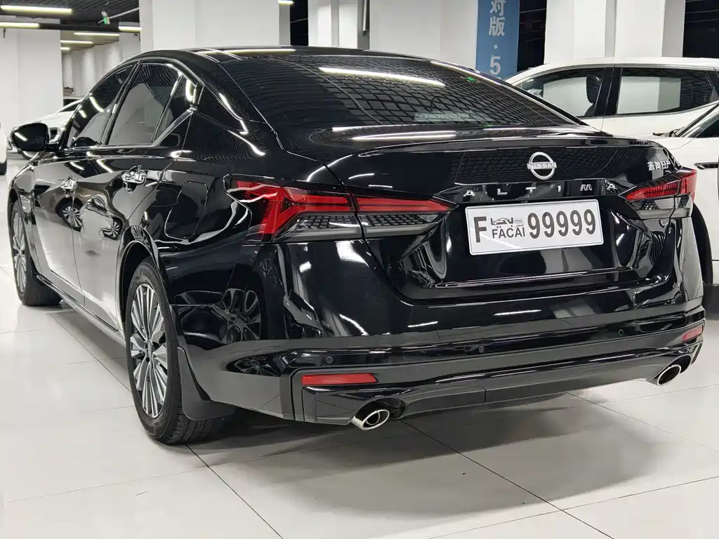Nissan Teana — миниатюра 4