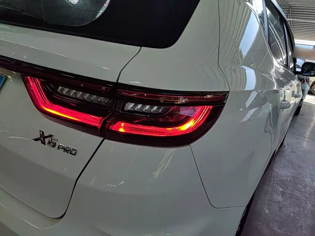 Geely Vision X6 — миниатюра 8