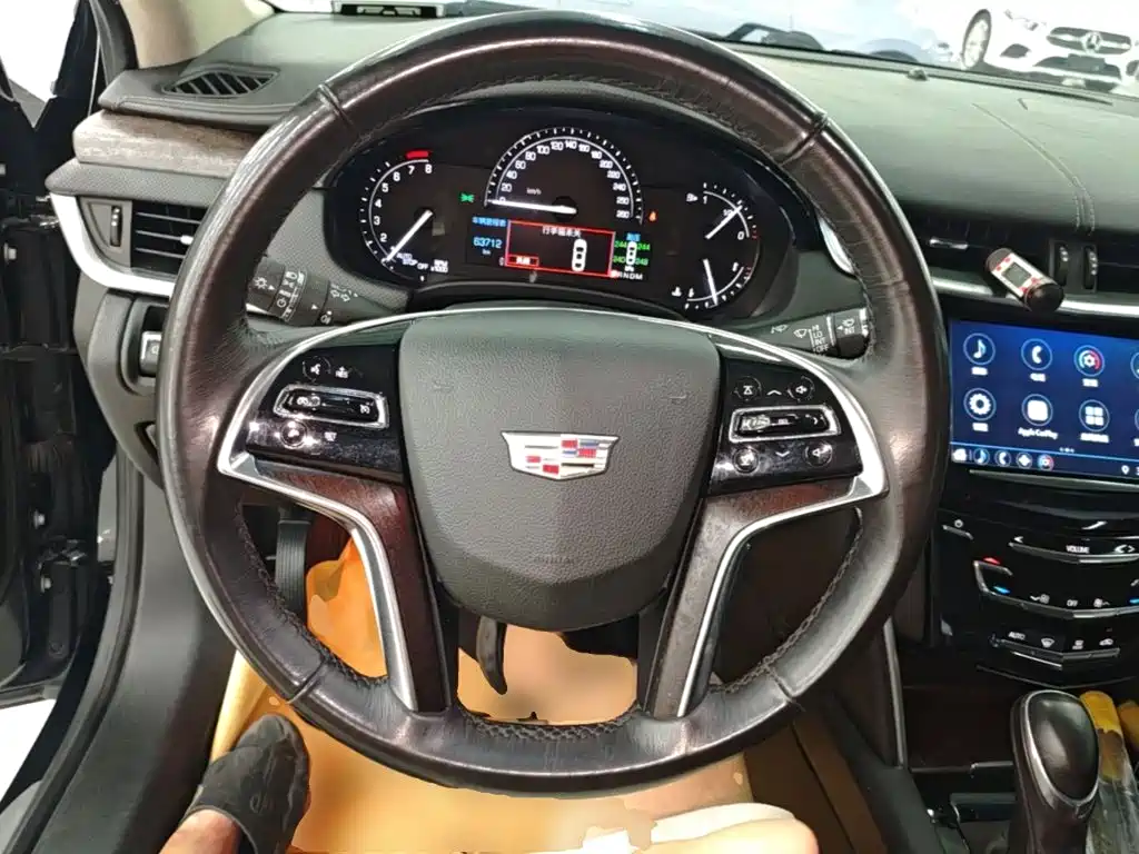 Cadillac XTS — миниатюра 11