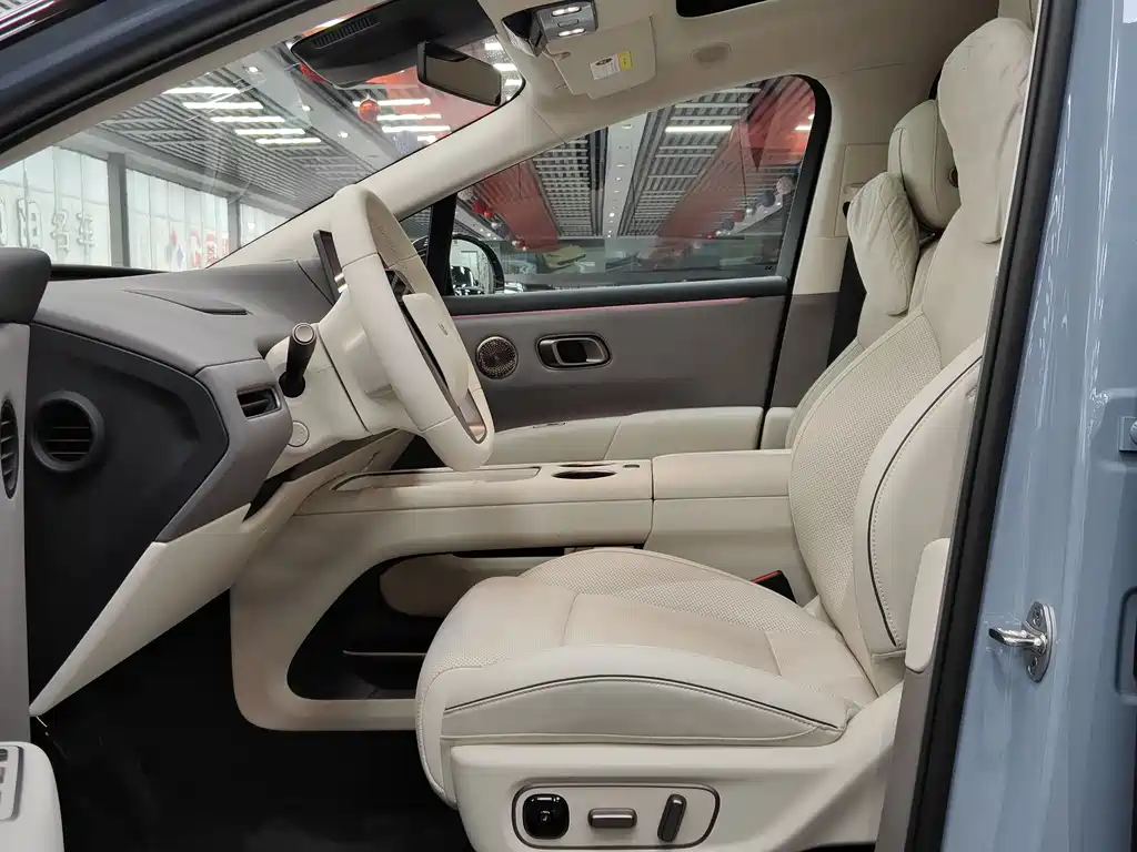 Li Auto i8 2025 Standard