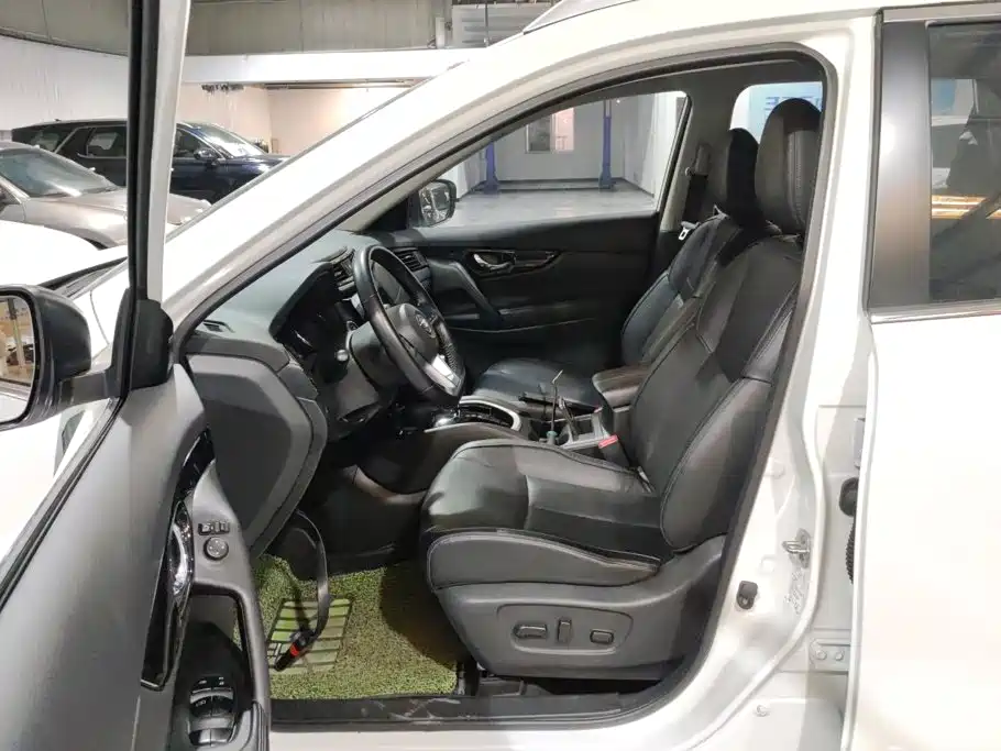 Nissan X-Trail — миниатюра 9