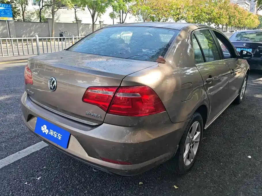 Volkswagen Bora — миниатюра 3
