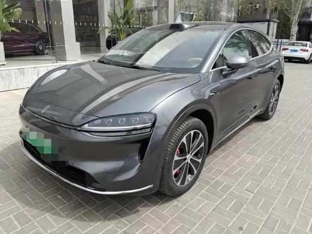 智界 Zhijie R7 2025