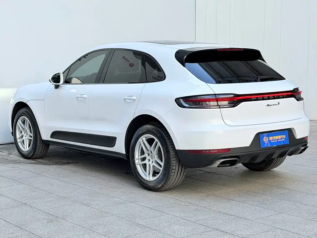 Porsche Macan — миниатюра 18