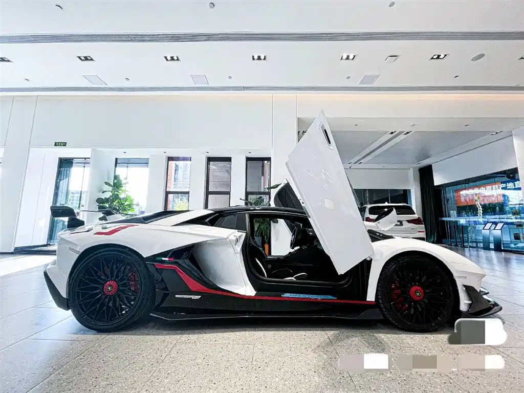 Lamborghini Aventador 2011 LP 700-4