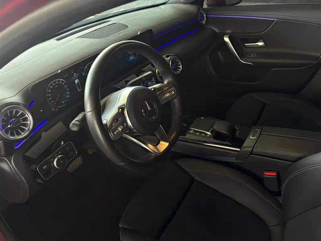 Mercedes-Benz A-Class A 2022 A 200 L Sport Fashion