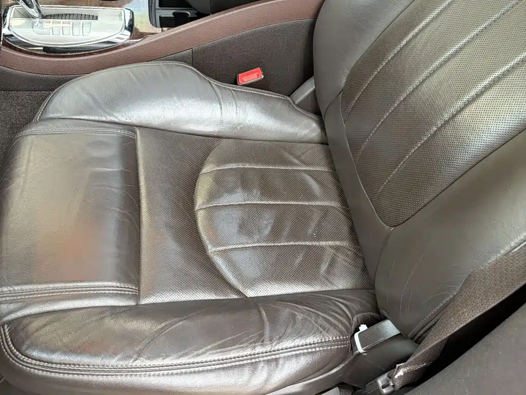 Buick Enclave — миниатюра 16