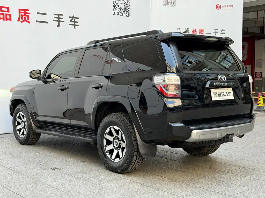 Toyota 4Runner 2022 3.5L AT