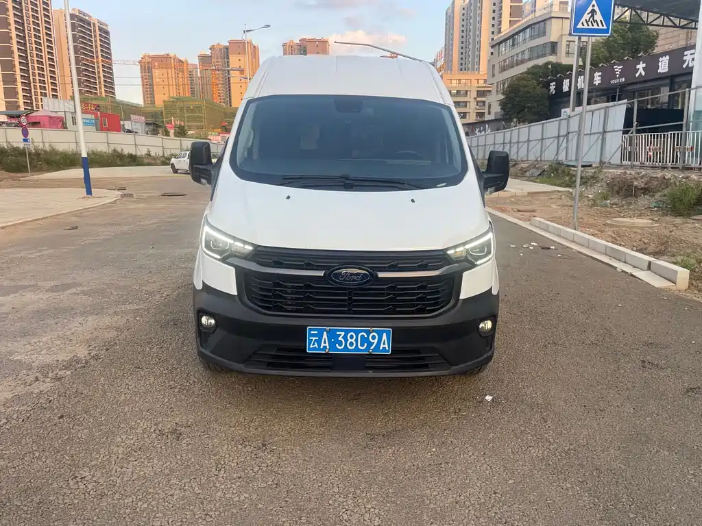 Ford Transit — миниатюра 2