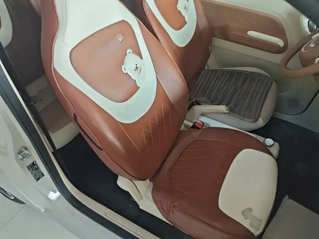 Wuling MINIEV — миниатюра 25