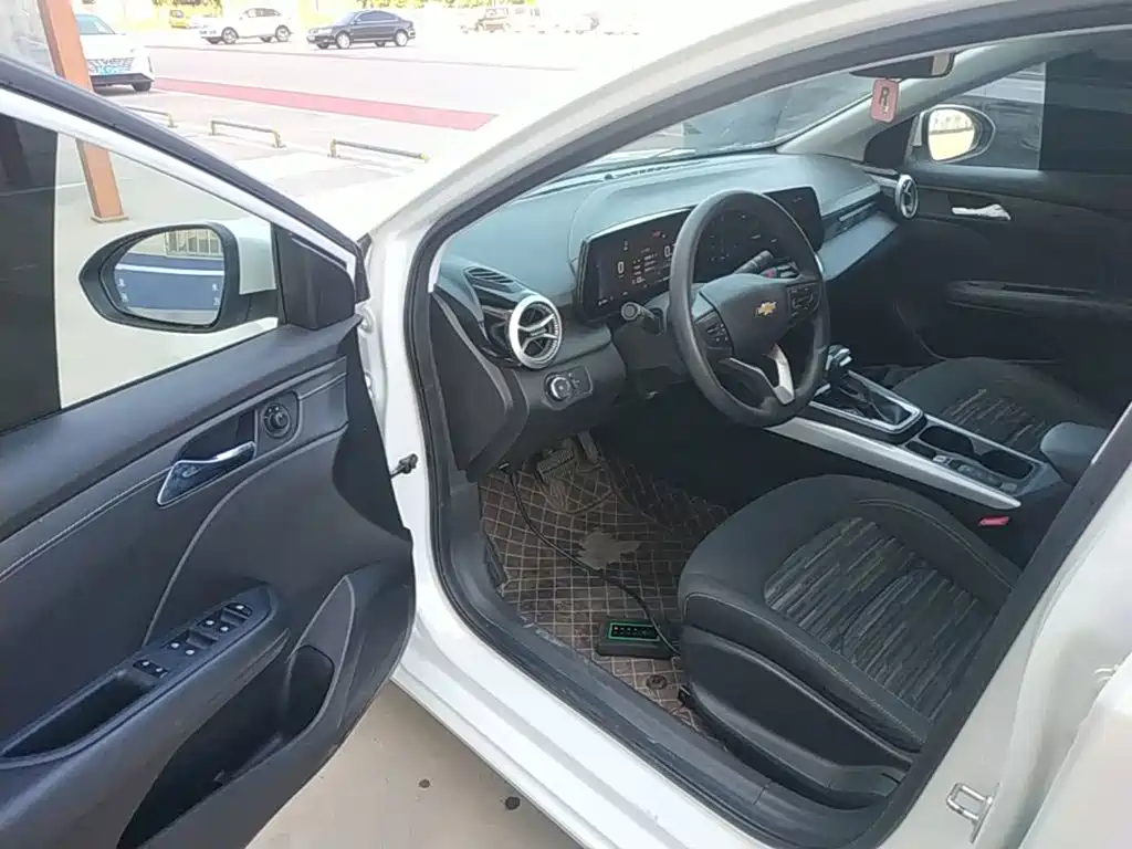 Chevrolet Monza — миниатюра 16