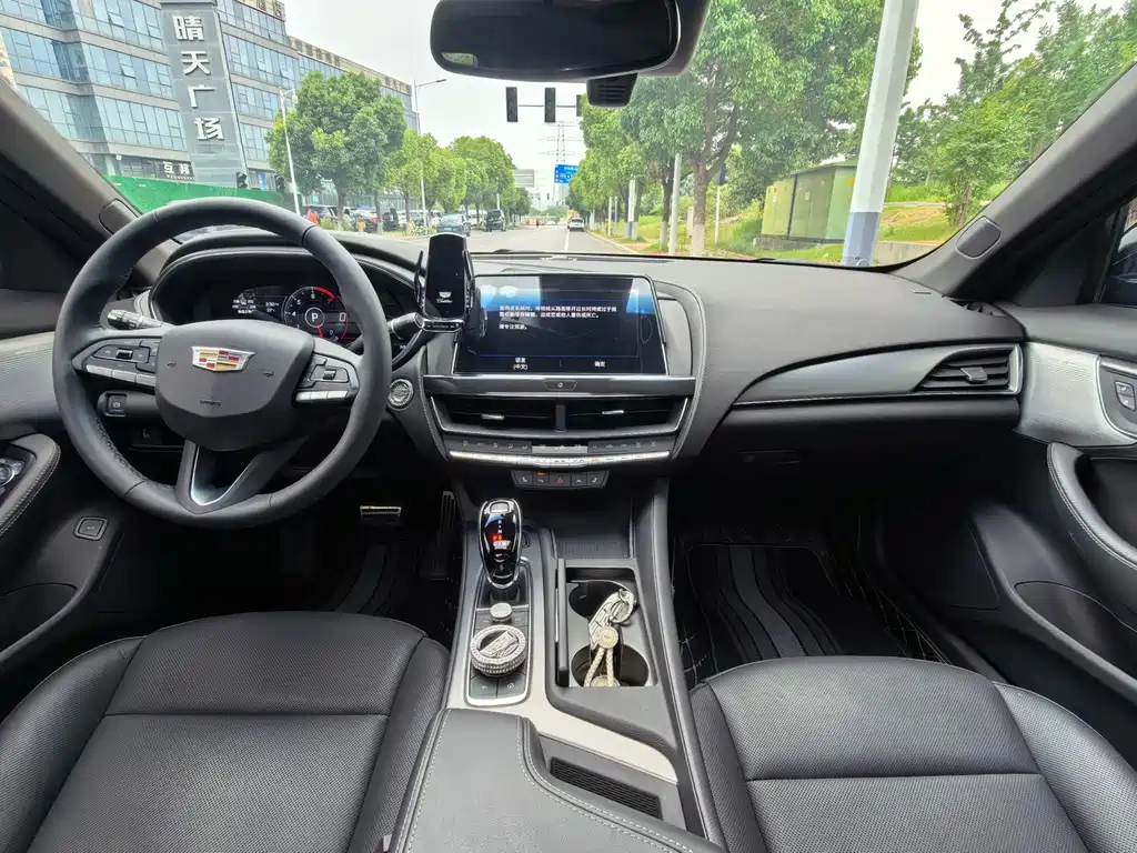 Cadillac CT5 2023 28T Luxury