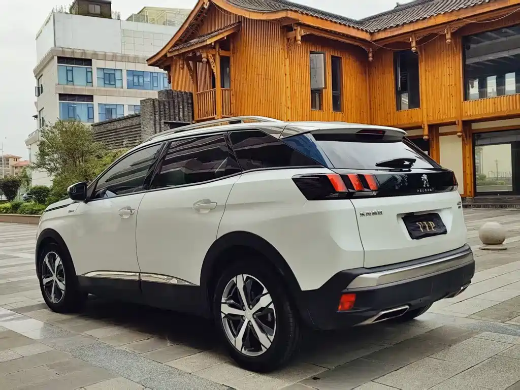 Peugeot 4008 — миниатюра 6