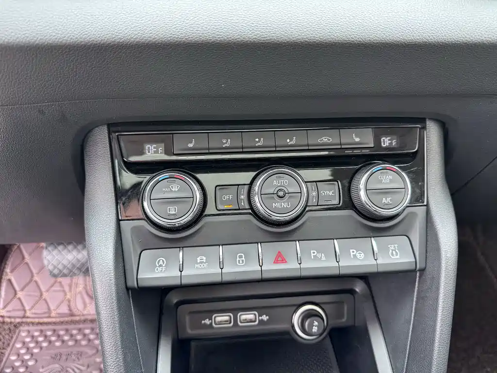 Skoda Karoq — миниатюра 10