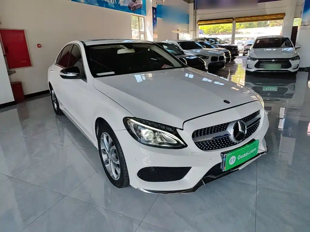 Mercedes-Benz C-Class — миниатюра 4
