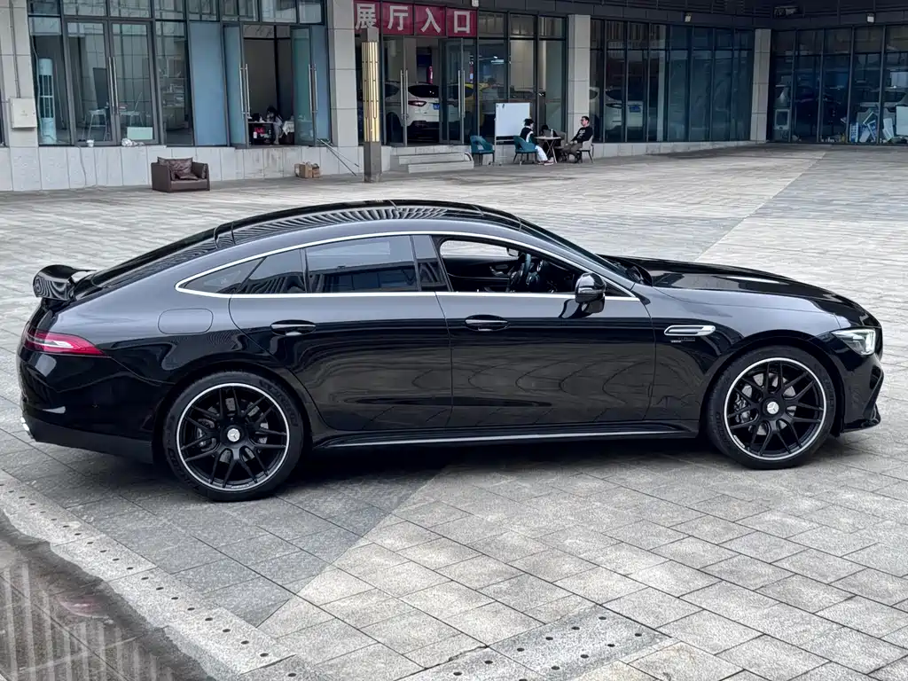 MERCEDES-BENZ AMG GT