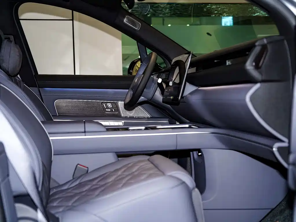 NIO ES8 — миниатюра 30