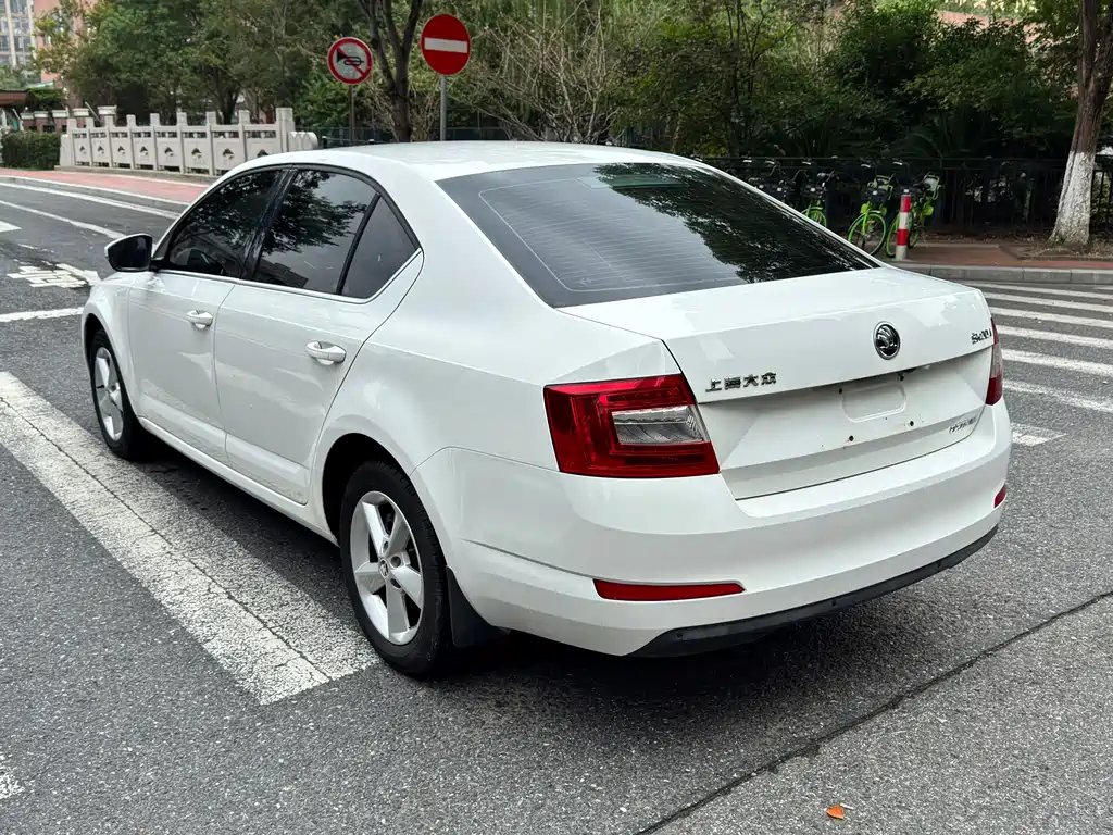 Skoda Octavia — миниатюра 6