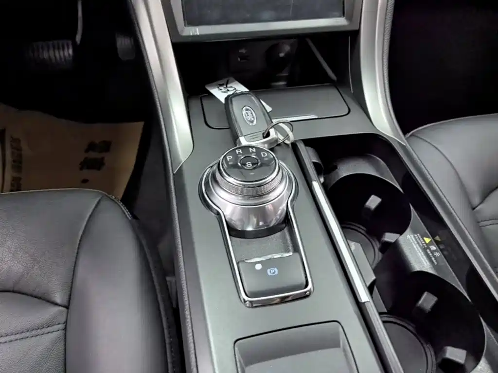 Ford Mondeo — миниатюра 14
