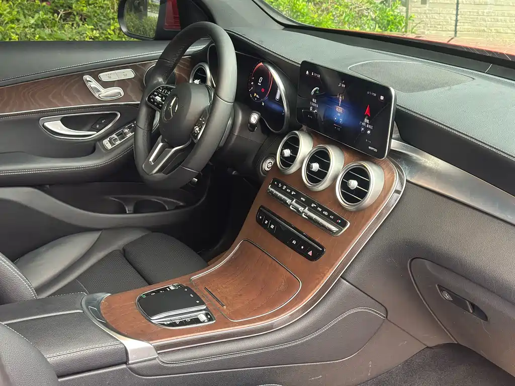 Mercedes-Benz GLC 2020 GLC 260 L 4MATIC Luxury