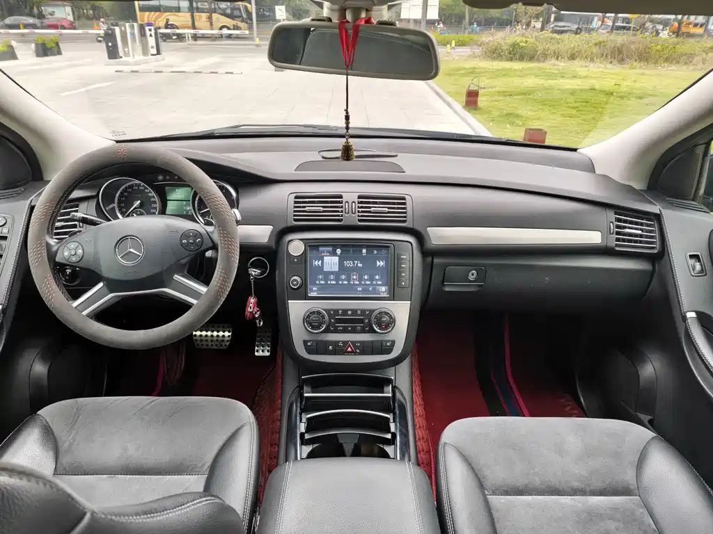 Mercedes-Benz R-Class — миниатюра 9