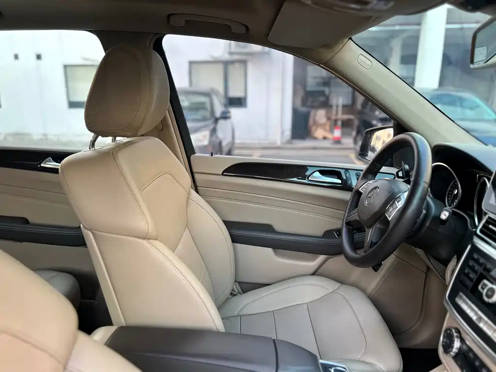 Mercedes-Benz M-Class — миниатюра 40