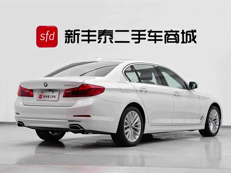 BMW 5 Series New Energy — миниатюра 6
