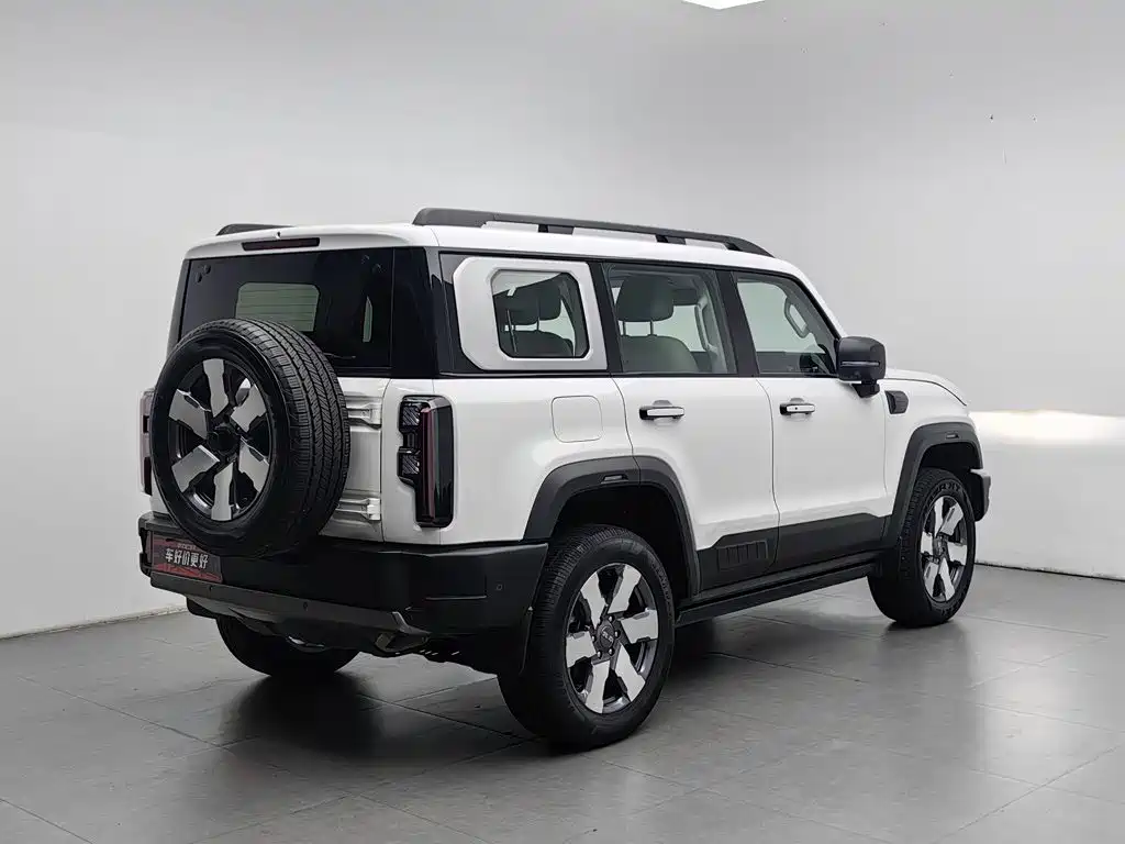 Beijing Off-Road Beijing Off-Road BJ40 Extended Range — миниатюра 2