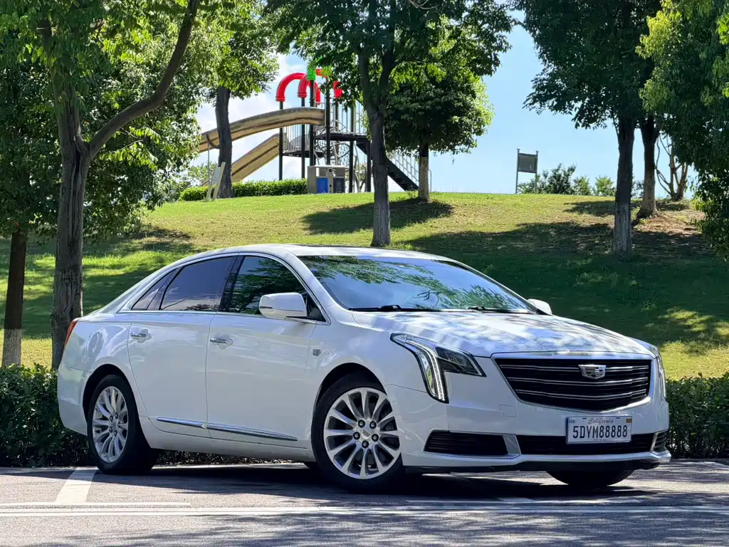 Cadillac XTS — миниатюра 3