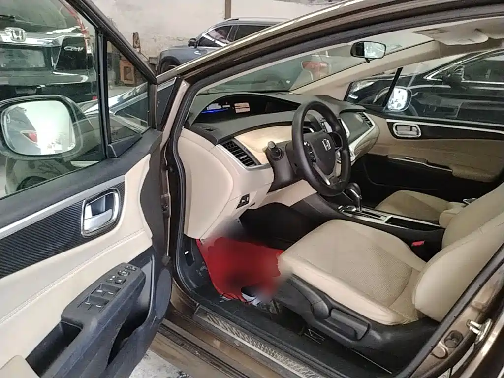 Honda Jade — миниатюра 16