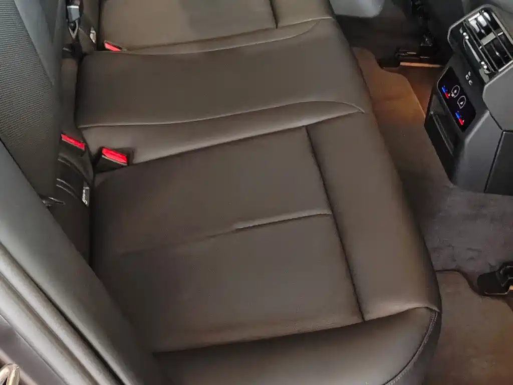 BMW M235L 2026 M235L