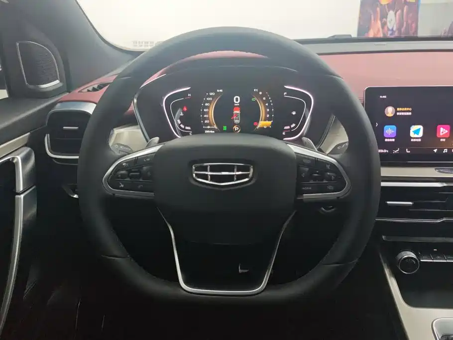 Geely Binyue — миниатюра 15