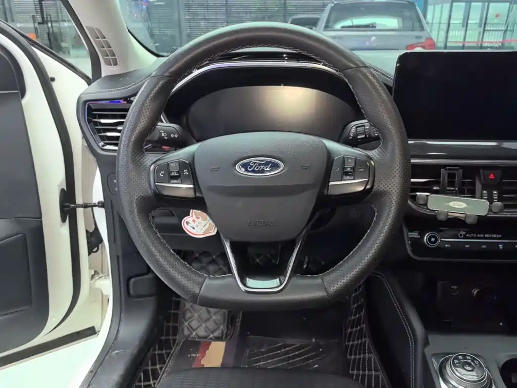 Ford Focus — миниатюра 7