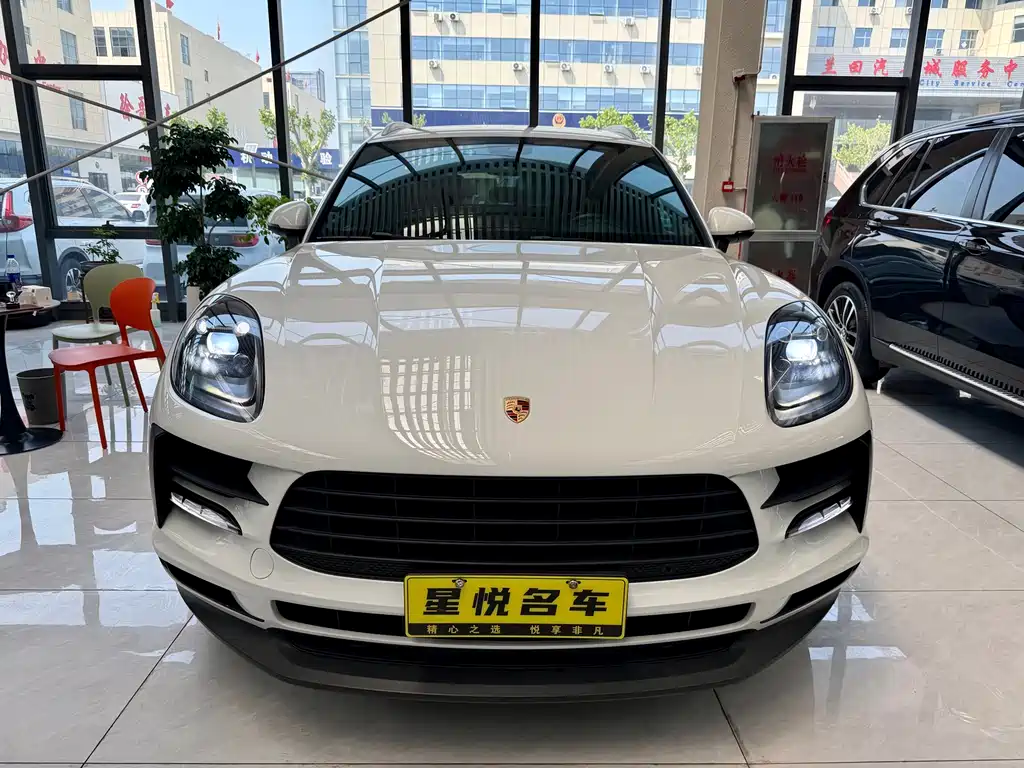 Купить Porsche Macan