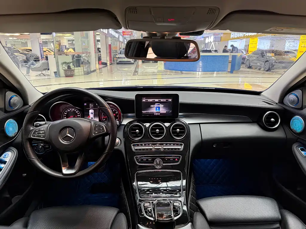 Mercedes-Benz C-Class — миниатюра 9