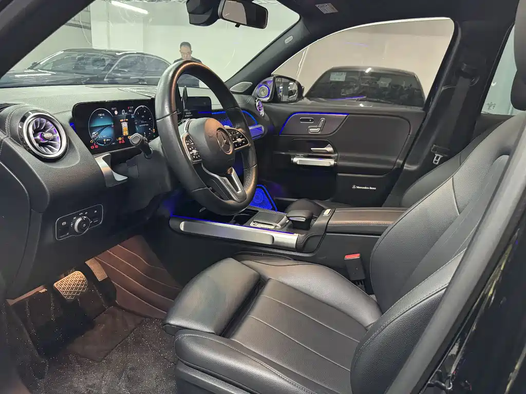 Mercedes-Benz GLB — миниатюра 3