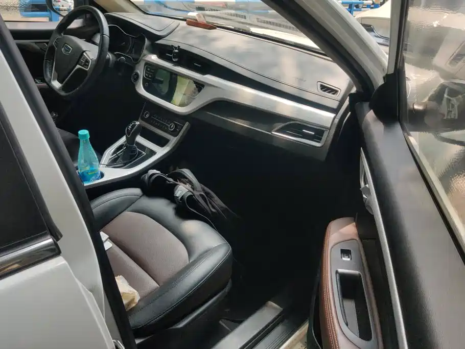 Geely Vision — миниатюра 8