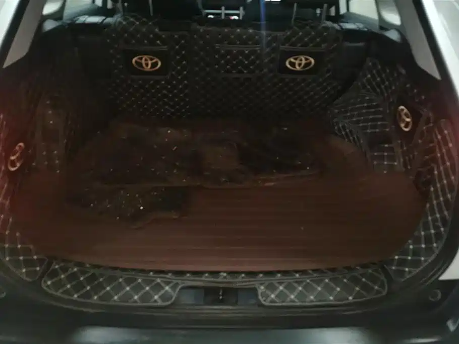 Toyota Wildlander 2022 2.0L CVT Luxury PLUS