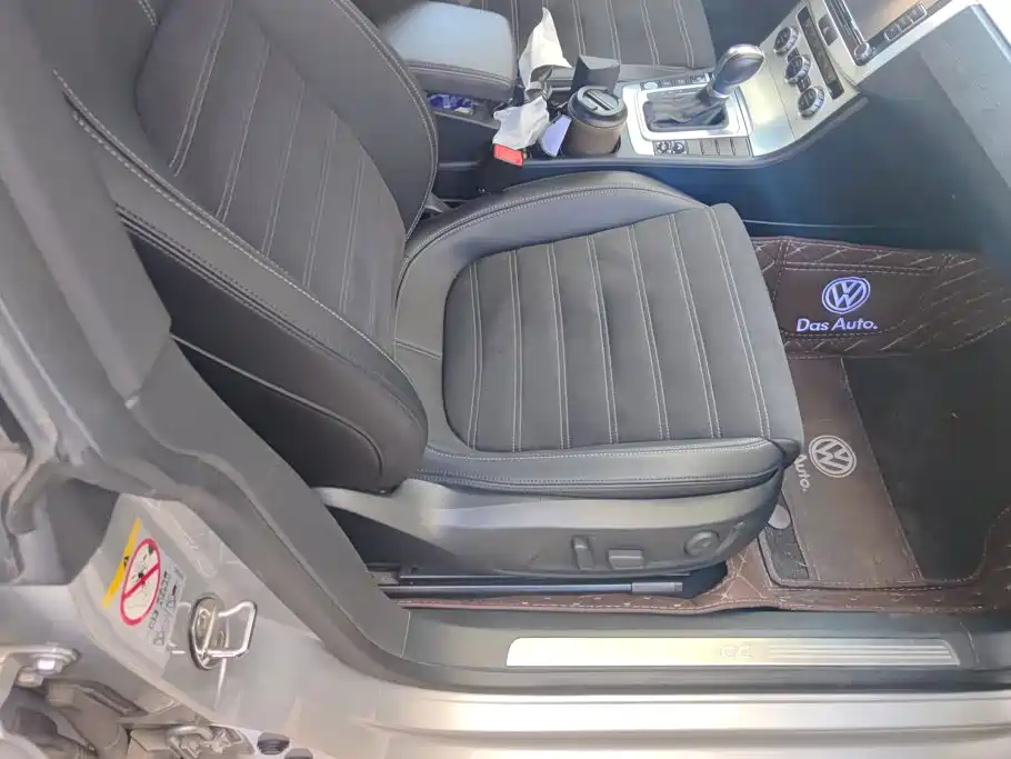 Volkswagen CC — миниатюра 8