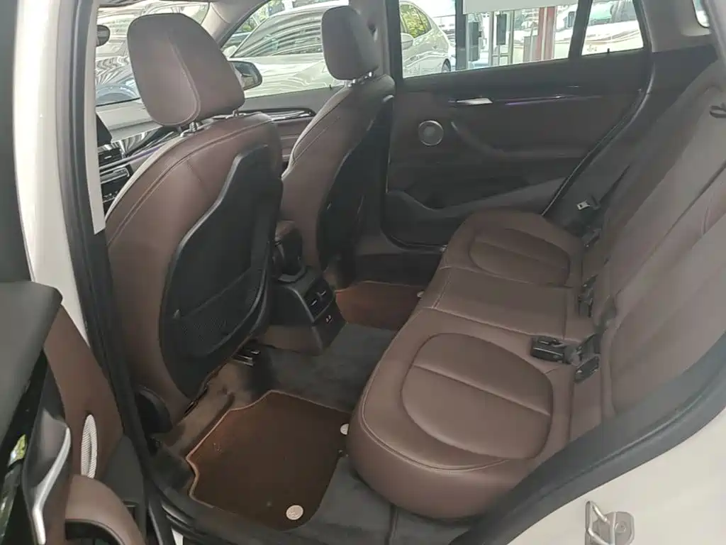 BMW X1 — миниатюра 17