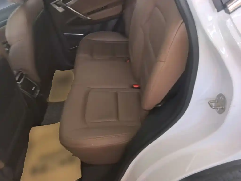 Geely Boyue — миниатюра 17