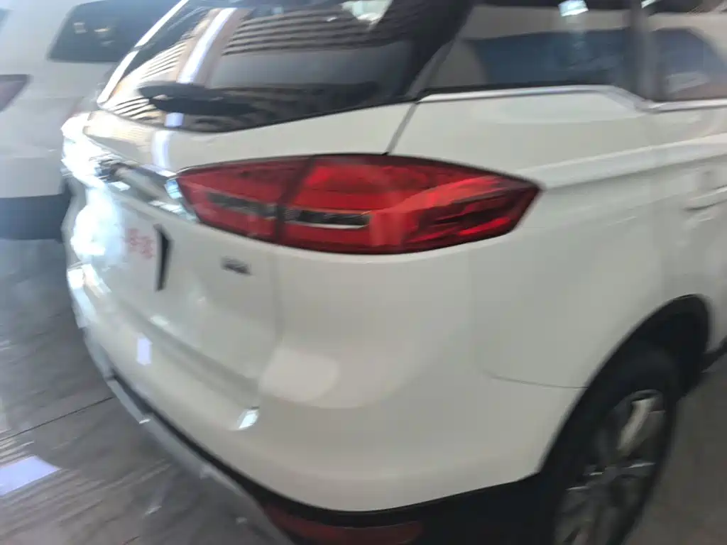Geely Boyue — миниатюра 7