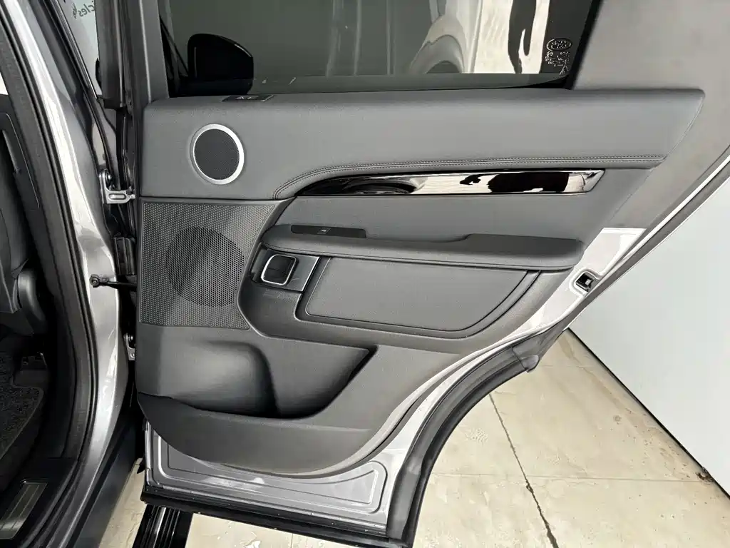 Land Rover Discovery — миниатюра 22