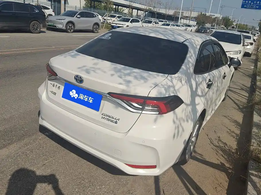 Toyota Corolla — миниатюра 3