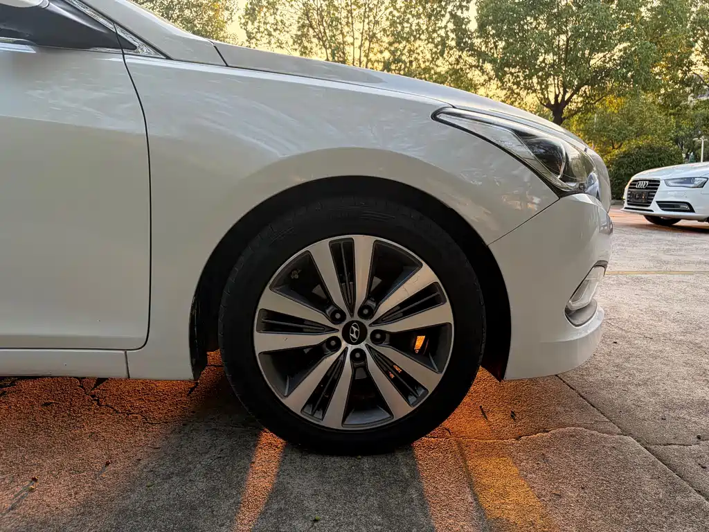 Hyundai Mistra — миниатюра 15
