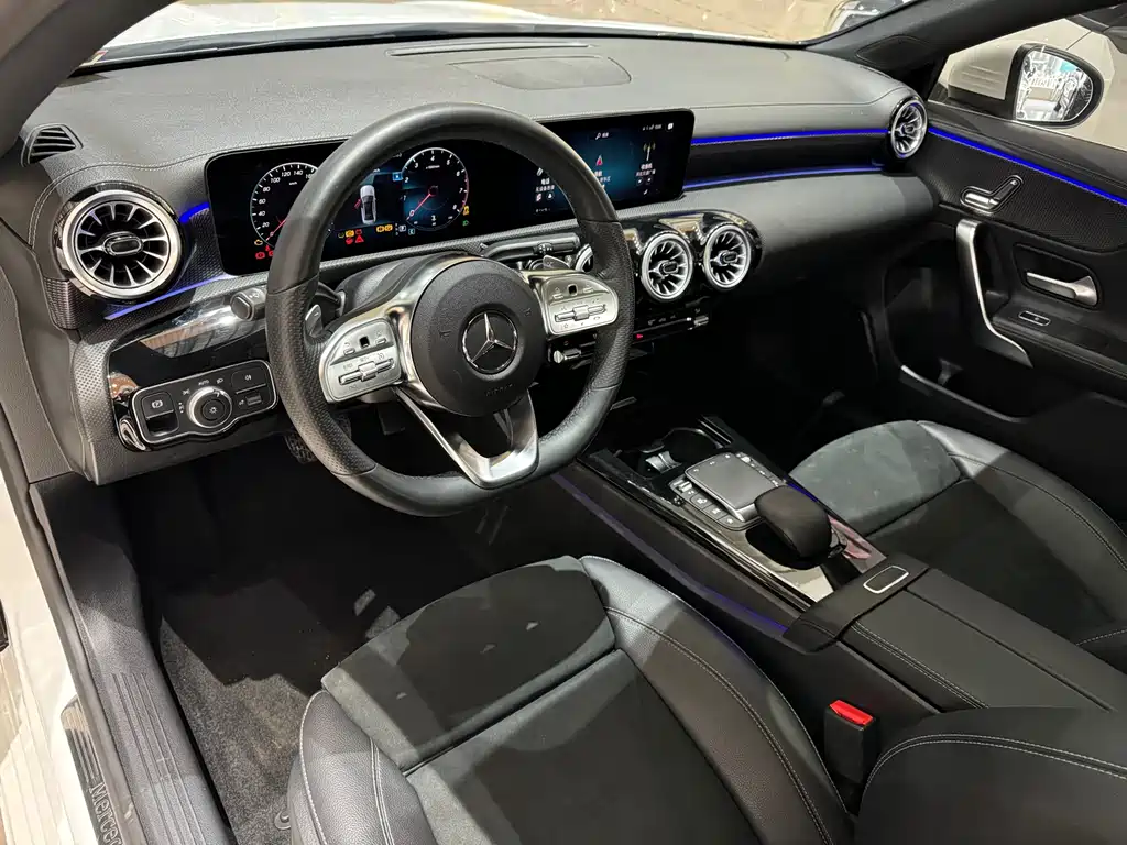 MERCEDES-BENZ A CLASS